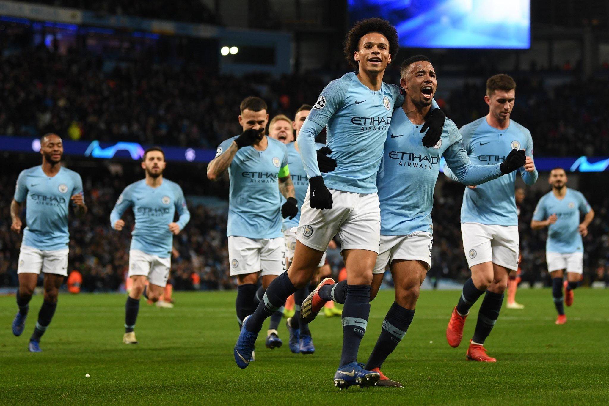 更是对他们 更是对他们